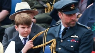 Prinz Louis bewies wieder einmal, dass er einfach ein Kind ist ... (Bild: Phil Noble / REUTERS / picturedesk.com)