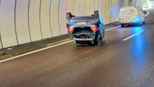Der Jugendliche hatte mehrere Schutzengel an Bord. (Bild: Rotes Kreuz Innsbruck, Krone KREATIV)