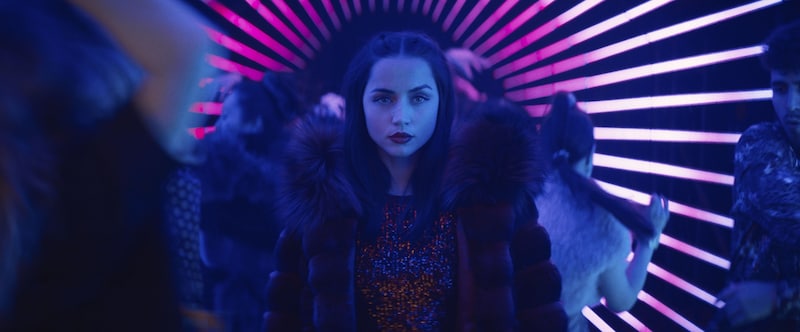 In FROM THE WORLD OF JOHN WICK: BALLERINA schwört Ana de Armas alias Eve Macarro Vergeltung für den Mord an ihrer Familie. (Bild: 2025 LEONINE Studios)