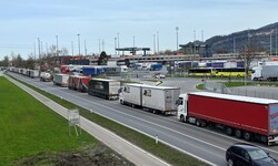Die Wartestreifen entlang der L190 haben zumindest etwas Entlastung gebracht. 