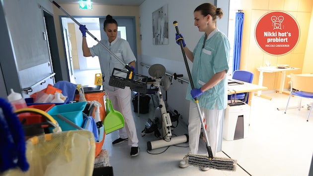 Jasmina Subotic (li.) nahm „Krone“-Redakteurin Nicole Greiderer mit bei einer Schicht in der Physiotherapie-Abteilung. (Bild: Johanna Birbaumer)