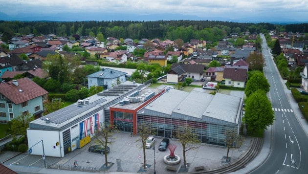 Bürmoos wir nicht zur Ausgleichsgemeinde, die Erleichterung ist groß. (Bild: Pressefoto Scharinger/Daniel Scharinger)