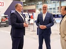 Karl Pichler, Alexander Steinacher, Jörg Weinkogl (v.l) – das Cheftrio bei Emco. (Bild: Tröster Andreas)