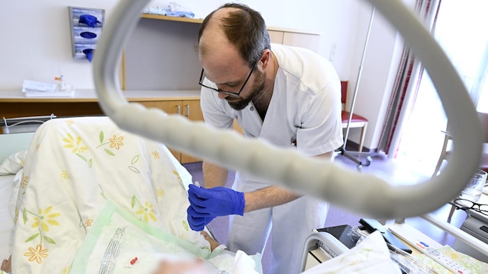 Nur ungefähr ein Viertel der Beschäftigten im Gesundheits- und Sozialwesen sind Männer.