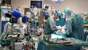 Schon jetzt gibt es in Linz jährlich 1500 Herzoperationen. Bald auch Transplantationen?  (Bild: Dr. Gregor Sulzbacher)