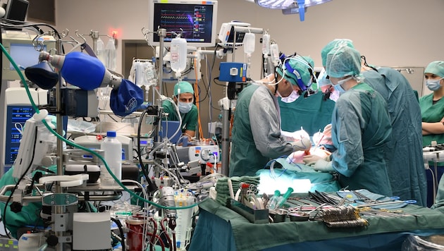 Schon jetzt gibt es in Linz jährlich 1500 Herzoperationen. Bald auch Transplantationen? 