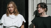 Julia Jackel und Alia Wünschner (v.l.) sind das Freundinnen-Gespann DuoLia., das dieser Tage sein Debütalbum veröffentlicht. (Bild: Sarah Jackel)