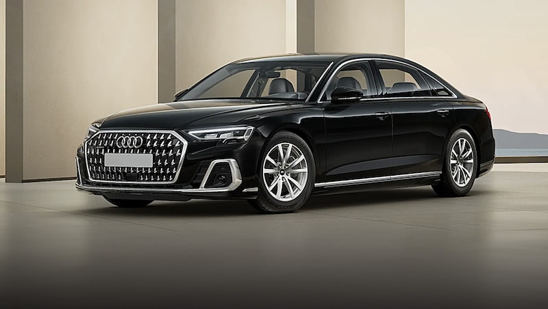 Schellhorns Wahl fiel auf die Langversion des Audi A8 mit 462 PS. (Bild: Krone KREATIV/Audi)