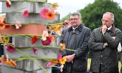 Innenminister Karner und Staatssekretär Leichtfried nahmen an der Gedenkfeier teil.