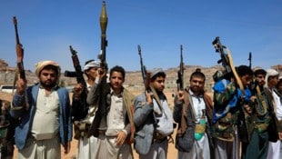 Die vom Iran unterstützte Houthi-Miliz ist wie die islamistische Hamas im Gazastreifen und die ...