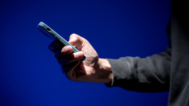 Die Telefonnummern anderer werden noch vergleichsweise häufig auswendig gelernt, bei der eigenen Handynummer schaut es dagegen schlechter aus.