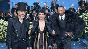 Van Hunt, Halle Berry und LaQuan Smith (Bild: EPA/JUSTIN LANE)