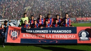 Franziskus Lieblingsklub, der argentinische Erstligist Club Atlético San Lorenzo de Almagro, ...