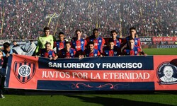 Franziskus Lieblingsklub, der argentinische Erstligist Club Atlético San Lorenzo de Almagro, ...