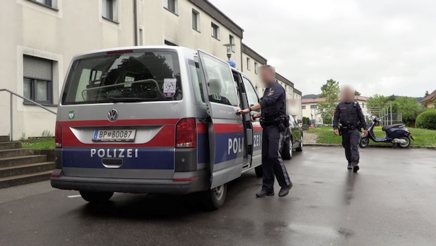 Polizeieinsatz in Lustenau  (Bild: Shourot Maurice)
