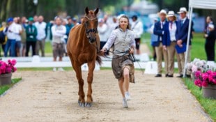Lea Siegl und „Fighty“ in Paris. (Bild: Tomas Holcbecher/holcbecher.com)