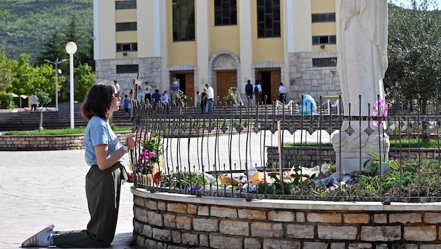 Pilger besuchten die Marienstätte in Medjugorje in Südbosnien (Bild: AFP/ELVIS BARUKCIC)