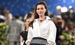 Anne Hathaway sorgt mit ihrem alterslosen Aussehen für jede Menge Getuschel.