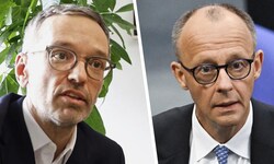 Herbert Kickl freut sich, dass Friedrich Merz in der ersten Runde der deutschen Kanzlerwahl ...