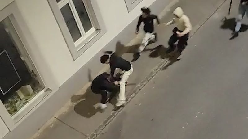 Das subjektive Sicherheitsgefühl der Bevölkerung soll gestärkt werden. Bürgermeister Ludwig will kriminelle Unmündige in Jugend-WGs „anhalten“ können. Auch eine wienweite Waffenverbotszone soll kommen.  (Bild: zVg)
