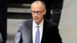 Nach der bösen Niederlage im ersten Wahlgang: CDU-Chef Friedrich Merz erhält eine zweite Chance. (Bild: AP/Markus Schreiber)