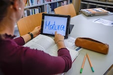 Die Achtklässler treten dieser Tage zu den schriftlichen Maturaprüfungen an. (Bild: Brenek Malena)