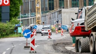 Im Bereich der Wirtschaftskammer hat vor Kurzem eine neue Baustelle begonnen.  (Bild: Jauschowetz Christian)