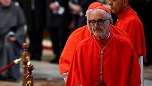Wird Michael Czerny tatsächlich der neue Papst? (Bild: AFP/TIZIANA FABI)