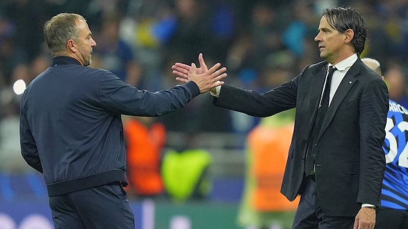 Hansi Flick (l.) und Inter-Trainer Simone Inzaghi (Bild: AP/Spada)