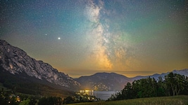 Was für ein grandioser Nachthimmel im Natur- und Sternenpark Attersee-Traunsee! (Bild: Peter Oberransmayr)