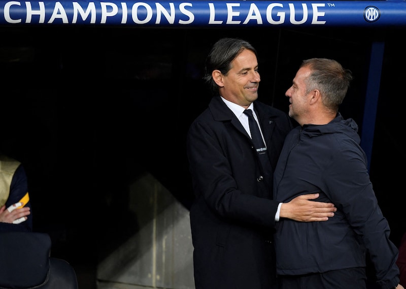 Inter Mailands Simone Inzaghi (l.) und Barcelonas Hansi Flick (Bild: AFP/JOSEP LAGO)