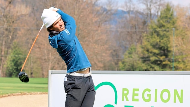 Golf-Pro Niklas Regner schlägt in fünf Wochen auf fünf verschiedenen Touren ab. (Bild: GEPA)