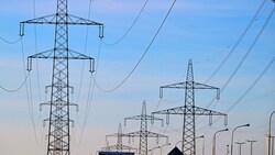 Energieintensive Branchen fallen mit dem „Rucksack“ der besonders hohen Energiekosten im internationalen Vergleich zurück.  (Bild: Spitzbart Wolfgang)