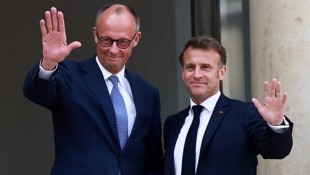 Der neue Bundeskanzler Friedrich Merz (hier bei seiner Ankunft bei Frankreichs Präsident ...