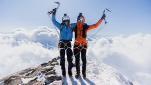 Am Ziel ihrer Träume: Philipp Brugger (l.) und Nico Hojac.  (Bild: red bull content pool)