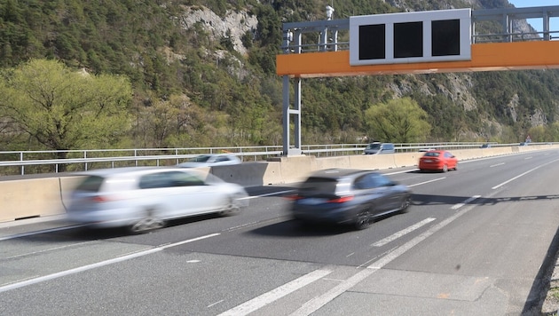 Auf der Inntalautobahn soll es zu den gefährlichen Szenen gekommen sein (Symbolbild). (Bild: Birbaumer Christof)