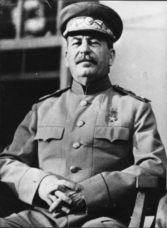 Stalin fühlte sich immer von Feinden und Verrätern umgeben.