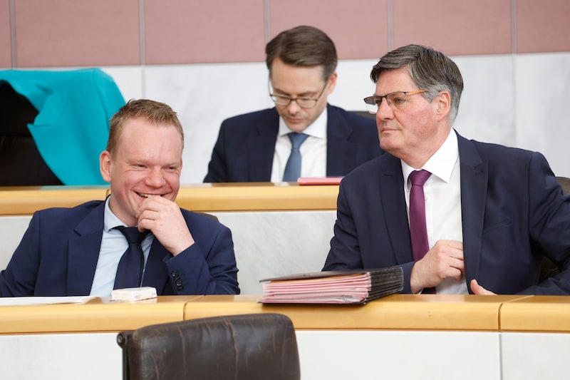 Landesrat Christof Bitschi mit Daniel Allgäuer.   (Bild: Shourot Maurice)