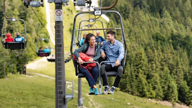 Mit dem Sessellift geht es zuerst auf die Gemeindealpe, wo dann andere Singles näher kennengelernt werden können. (Bild: DORIS SCHWARZ KOENIG)