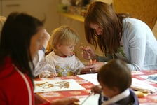 Mehr als 42.000 Kinder werden in Tiroler Kinderbildungseinrichtungen betreut.