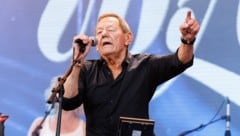 Die Fans dürfen aufatmen: Nachdem Wolfgang Ambros aus dem Spital entlassen wurde, finden die Konzerte am Freitag und Samstag wie geplant statt. (Bild: APA/FLORIAN WIESER)