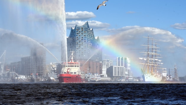 Mehr als eine Million Besucher lockt das Hafenfest in Hamburg. (Bild: Hamburg Messe und Congress/Nicolas Maack)