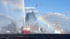 Mehr als eine Million Besucher lockt das Hafenfest in Hamburg.