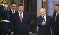 Weltkriegsgedenken und bilaterale Gespräche: Chinas Staats- und Parteichef Xi Jinping mit ...
