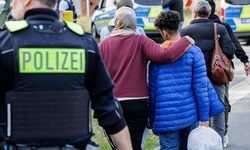Mit mehr Polizisten an den deutschen Außengrenzen und strengeren Regeln will der neue ...
