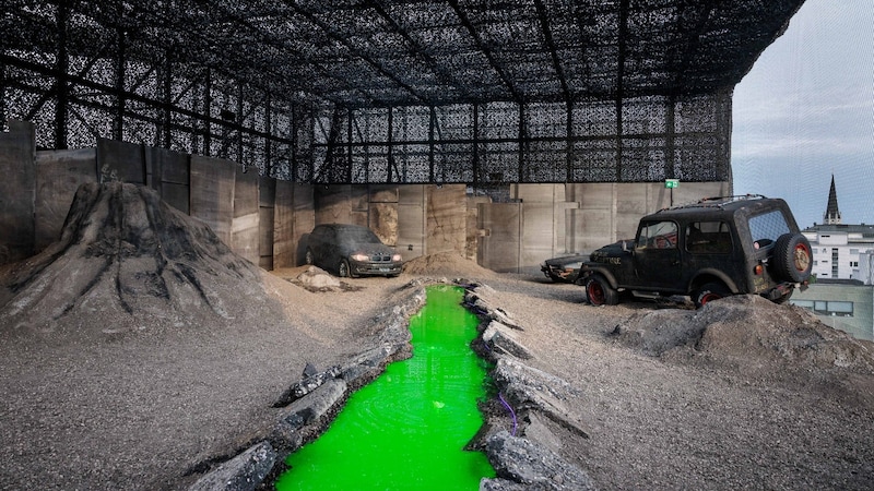 Installation Endzeit am voestalpine open space (Bild: Manuel Carreon Lopez)