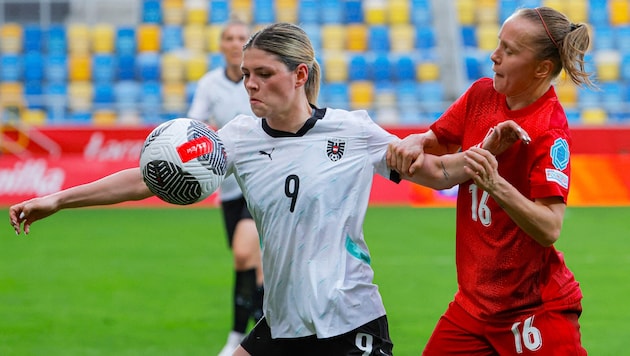 ÖFB-Teamstürmerin Eileen wird kommende Saison für Union Berlin stürmen. (Bild: AFP/WOJTEK RADWANSKI)