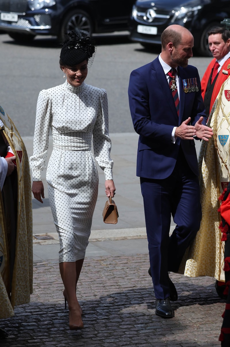 Prinz William und Prinzessin Kate bei ihrer Ankunft beim Gottestdienst in der Westminster Abbey (Bild: EPA/NEIL HALL)