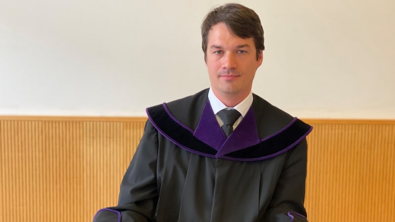 Richter Theo Rümmele verurteilte den Schläger am Mittwoch in Feldkirch zu einer Geldbuße. (Bild: Dorn Chantall)