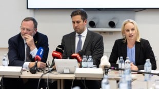 Josef Schellhorn (NEOS), Alexander Pröll (ÖVP) und Michaela Schmidt (SPÖ) beim ...